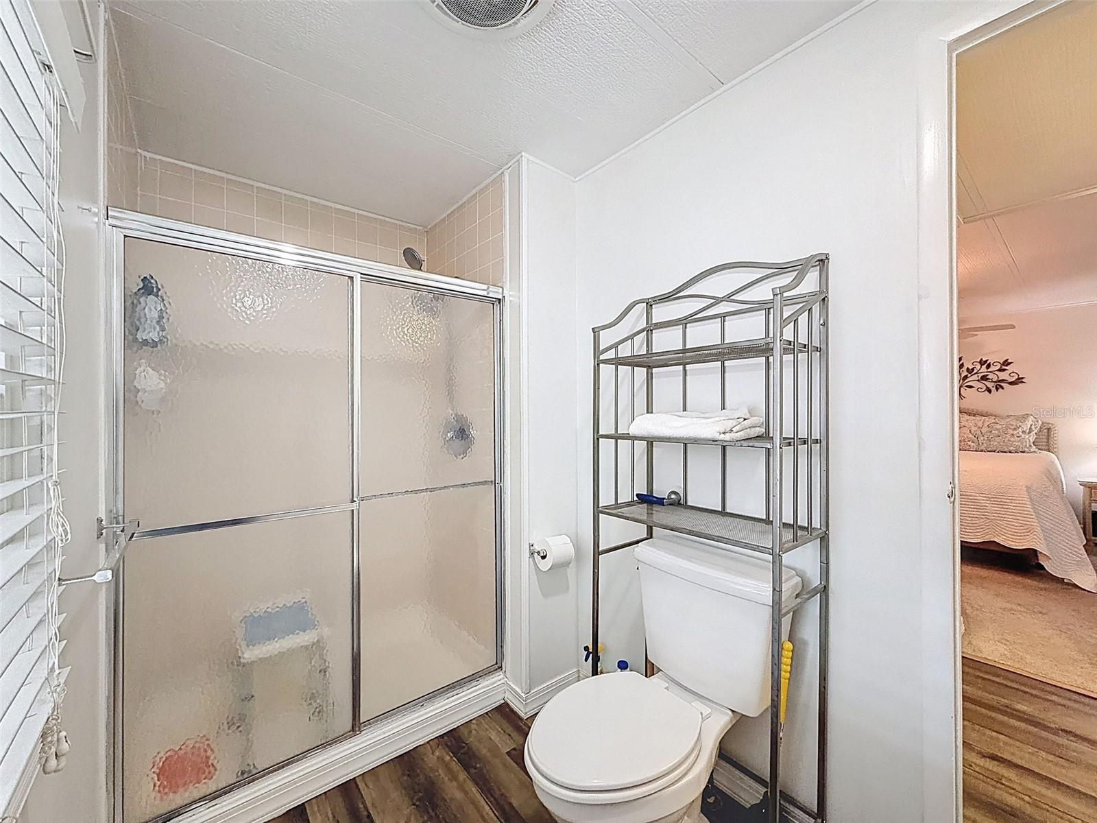 Image 32 of 57 For 14456 Brookridge Boulevard