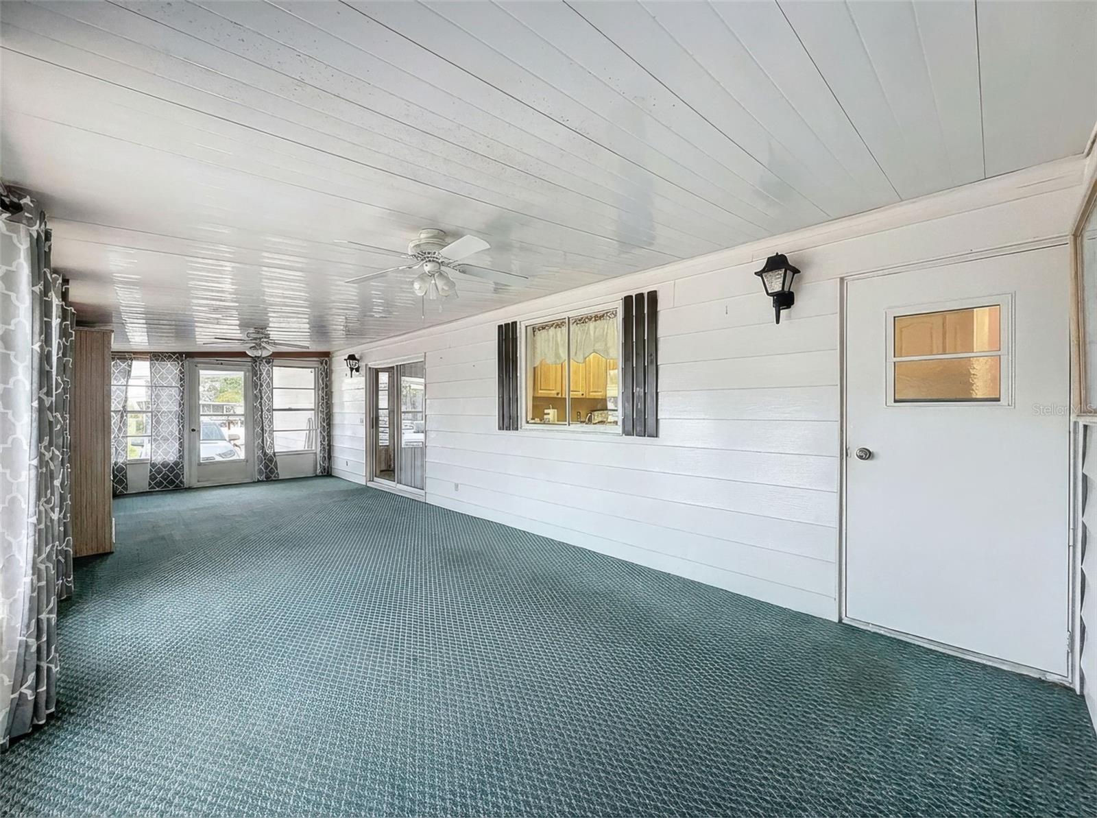 Image 37 of 57 For 14456 Brookridge Boulevard