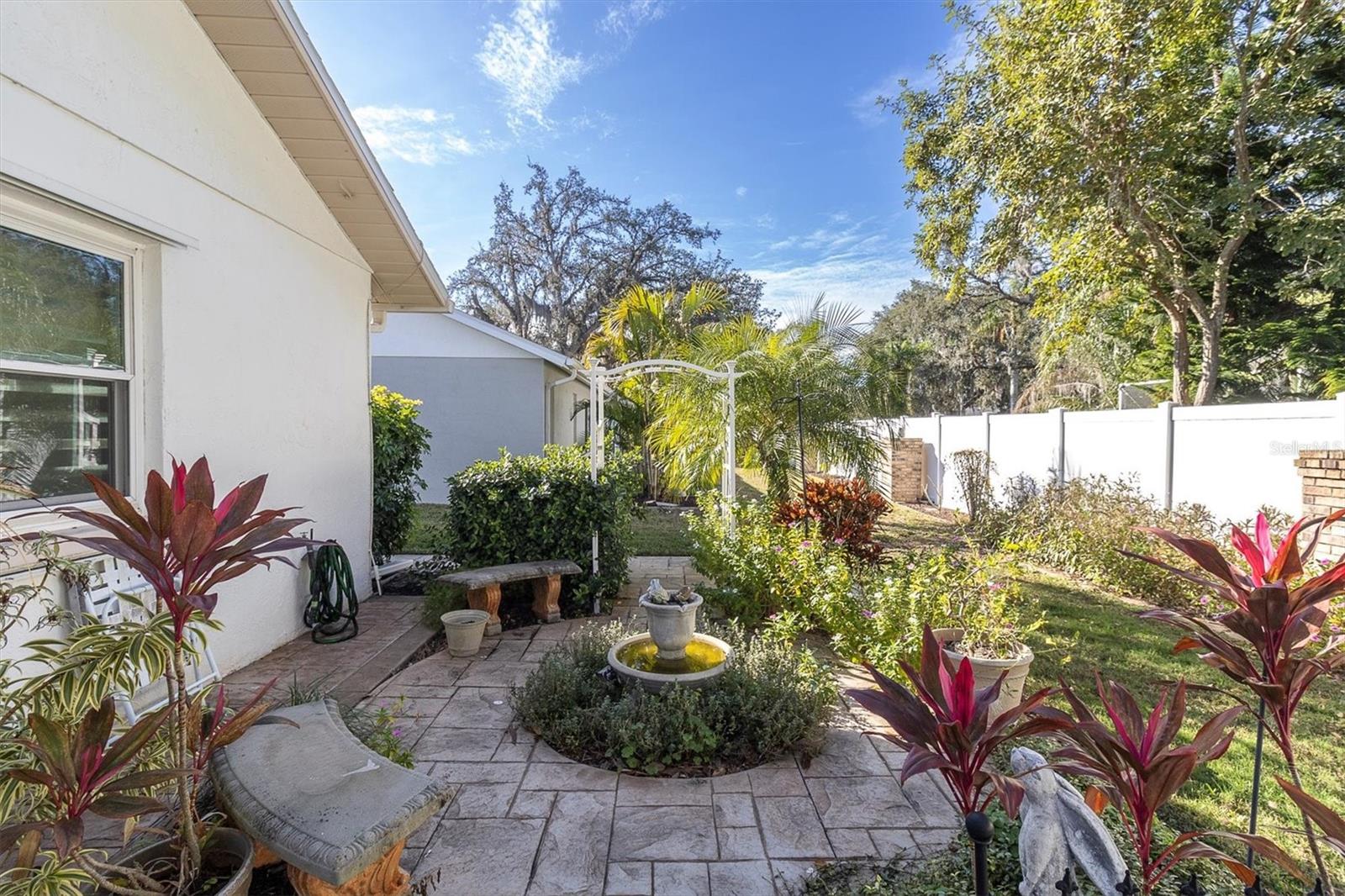 Image 28 of 60 For 4945 Bellemede Boulevard