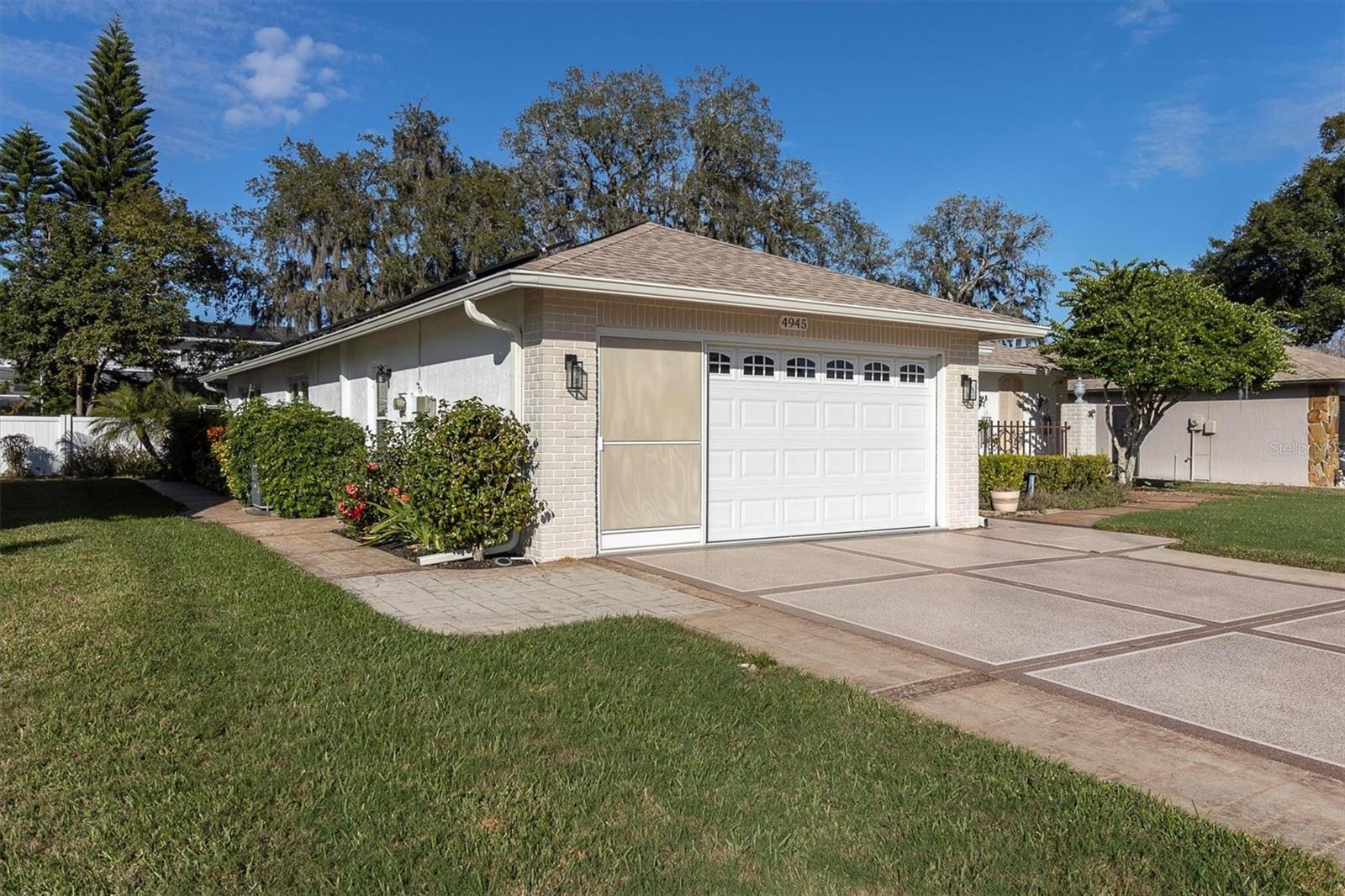 Image 31 of 60 For 4945 Bellemede Boulevard