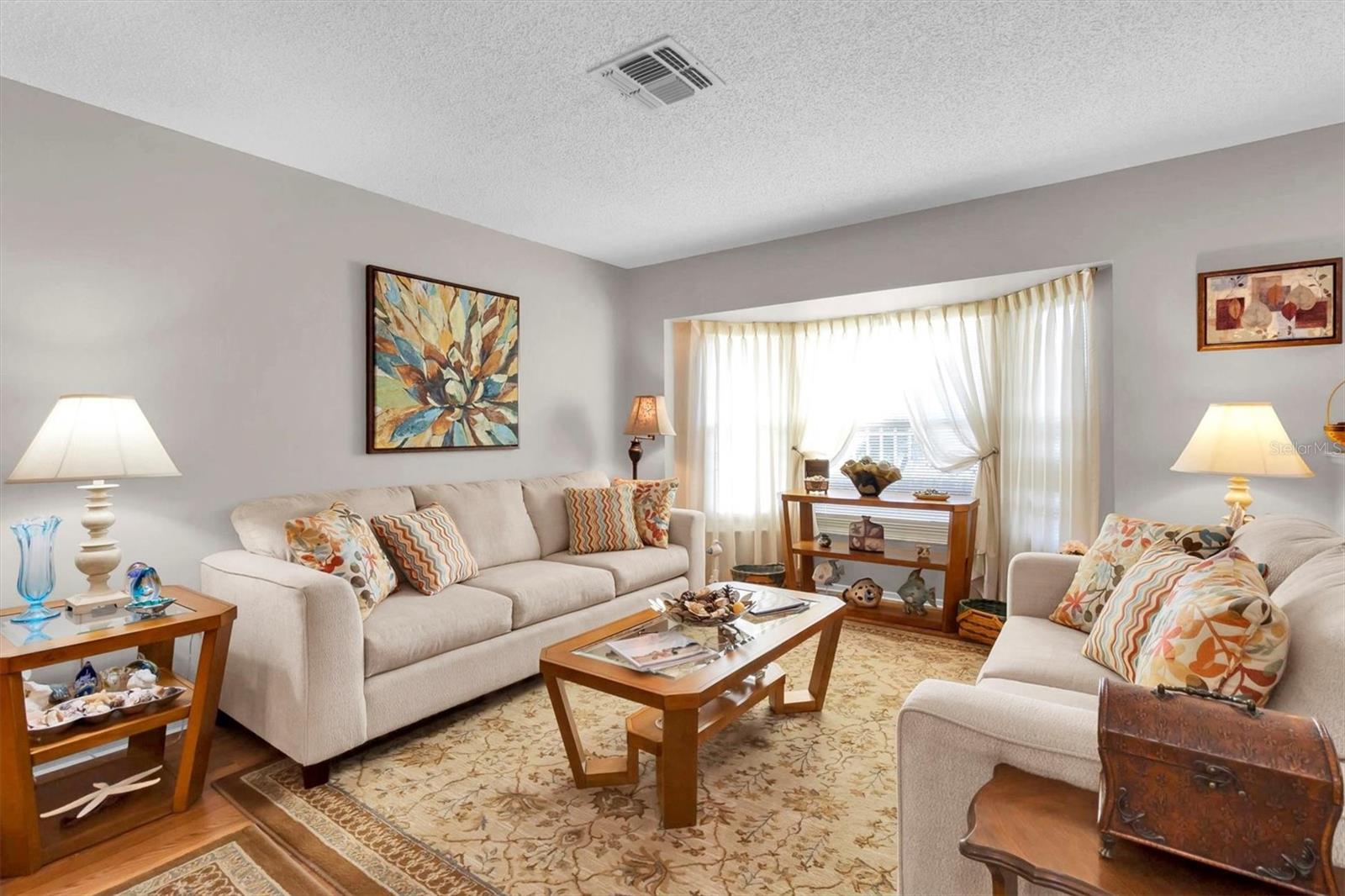 Image 4 of 60 For 4945 Bellemede Boulevard