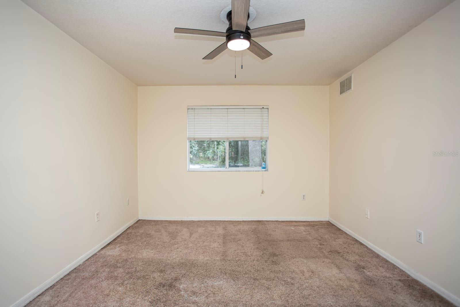 Image 25 of 39 For 6740 Moonglow Drive 101