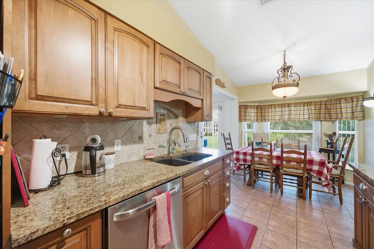 Image 15 of 54 For 9338 Clearmeadow Lane