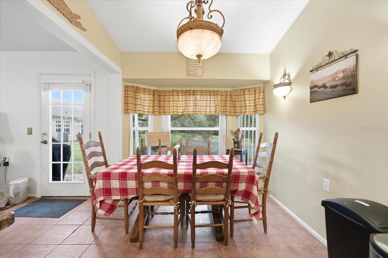 Image 19 of 54 For 9338 Clearmeadow Lane