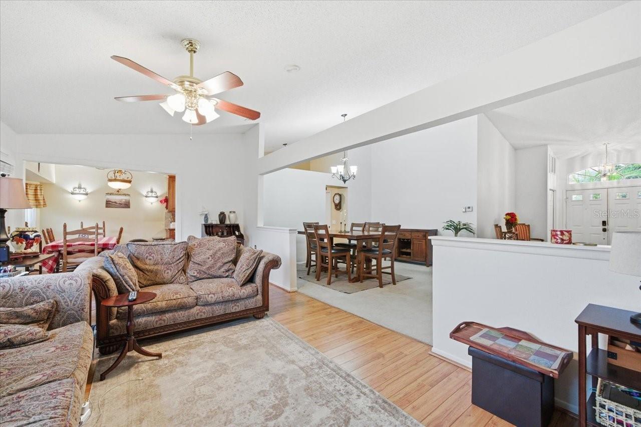 Image 26 of 54 For 9338 Clearmeadow Lane