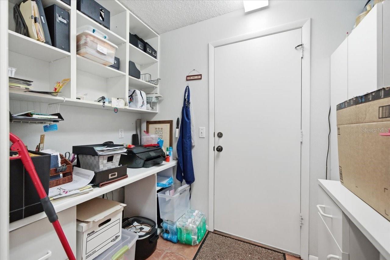 Image 35 of 54 For 9338 Clearmeadow Lane