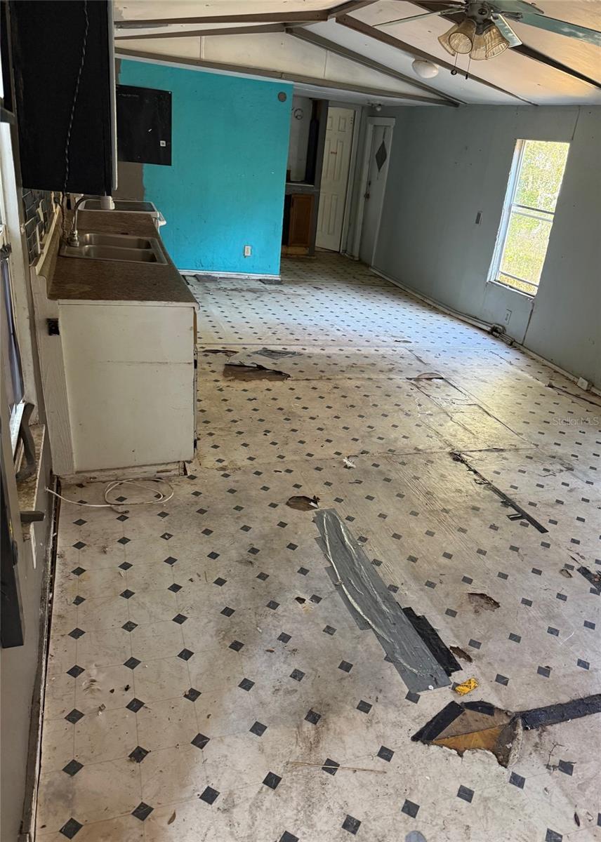 Image 5 of 13 For 6631 Celeste Lane