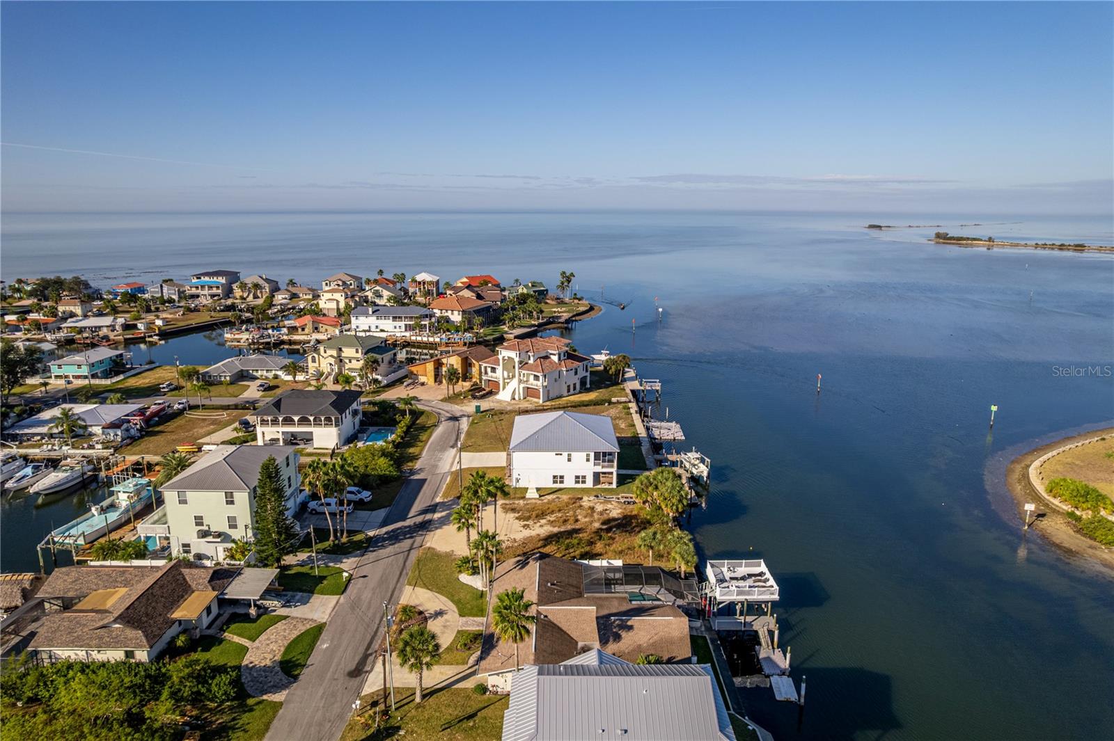 Image 28 of 84 For 3409 Gulf Winds Circle