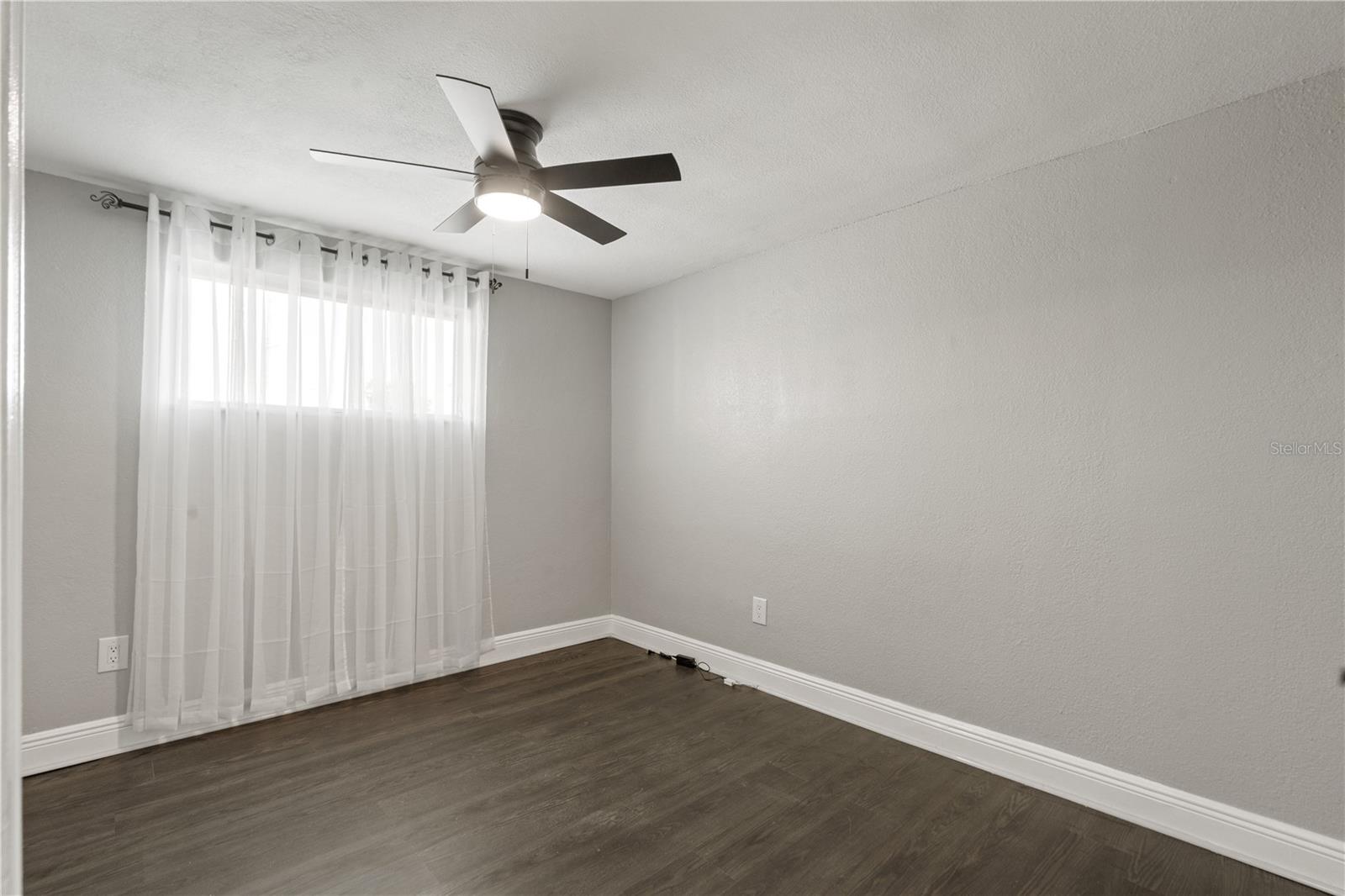 Image 19 of 28 For 7446 Donegal Street