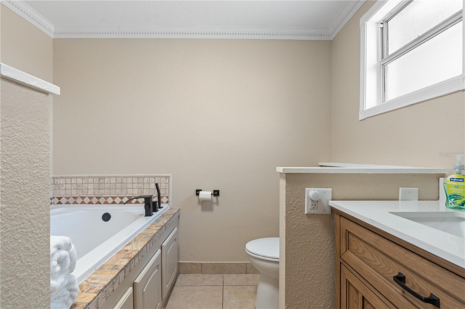 Image 21 of 28 For 7446 Donegal Street