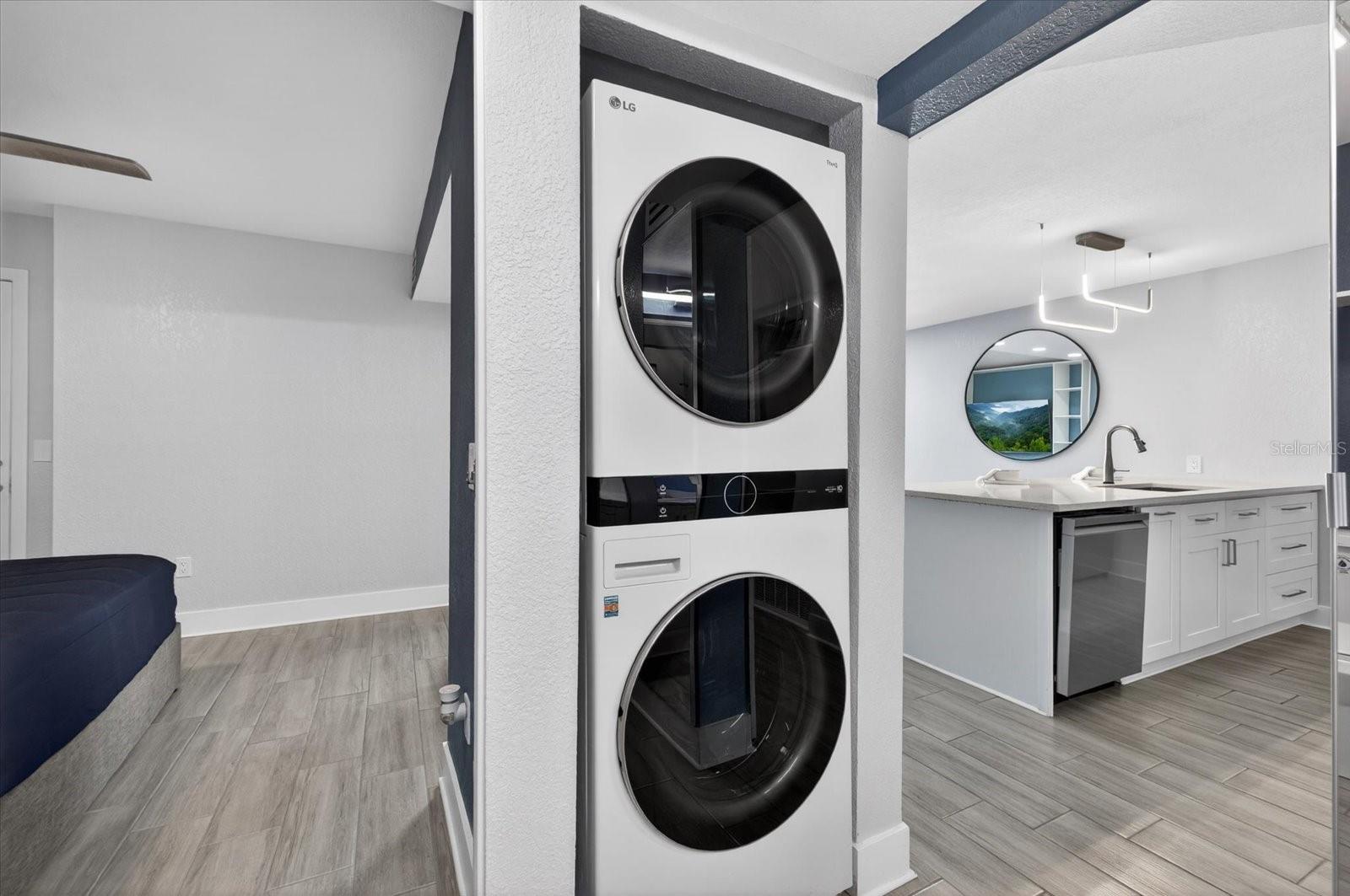 Image 11 of 54 For 5712 Biscayne Court 201