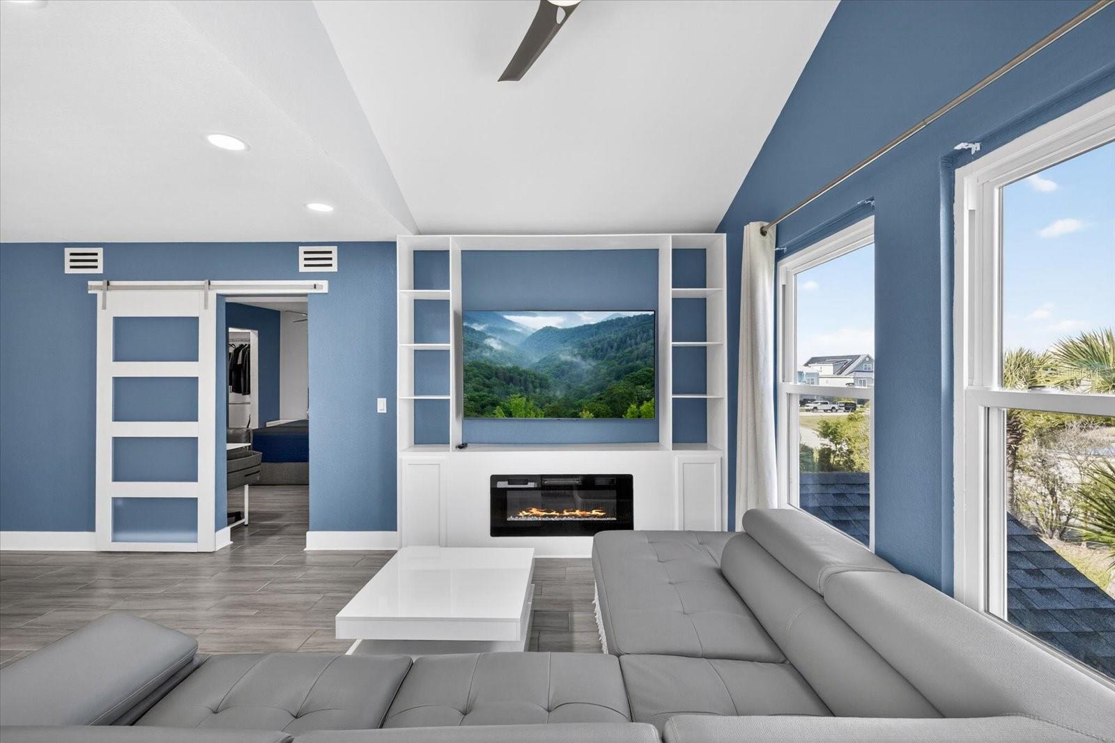 Image 32 of 54 For 5712 Biscayne Court 201