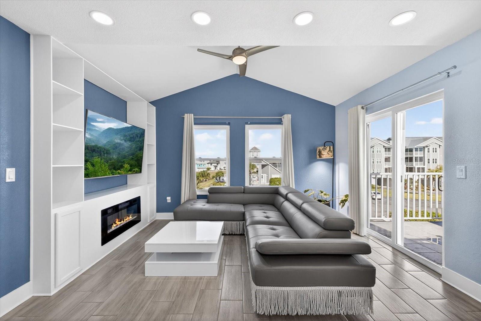 Image 4 of 54 For 5712 Biscayne Court 201