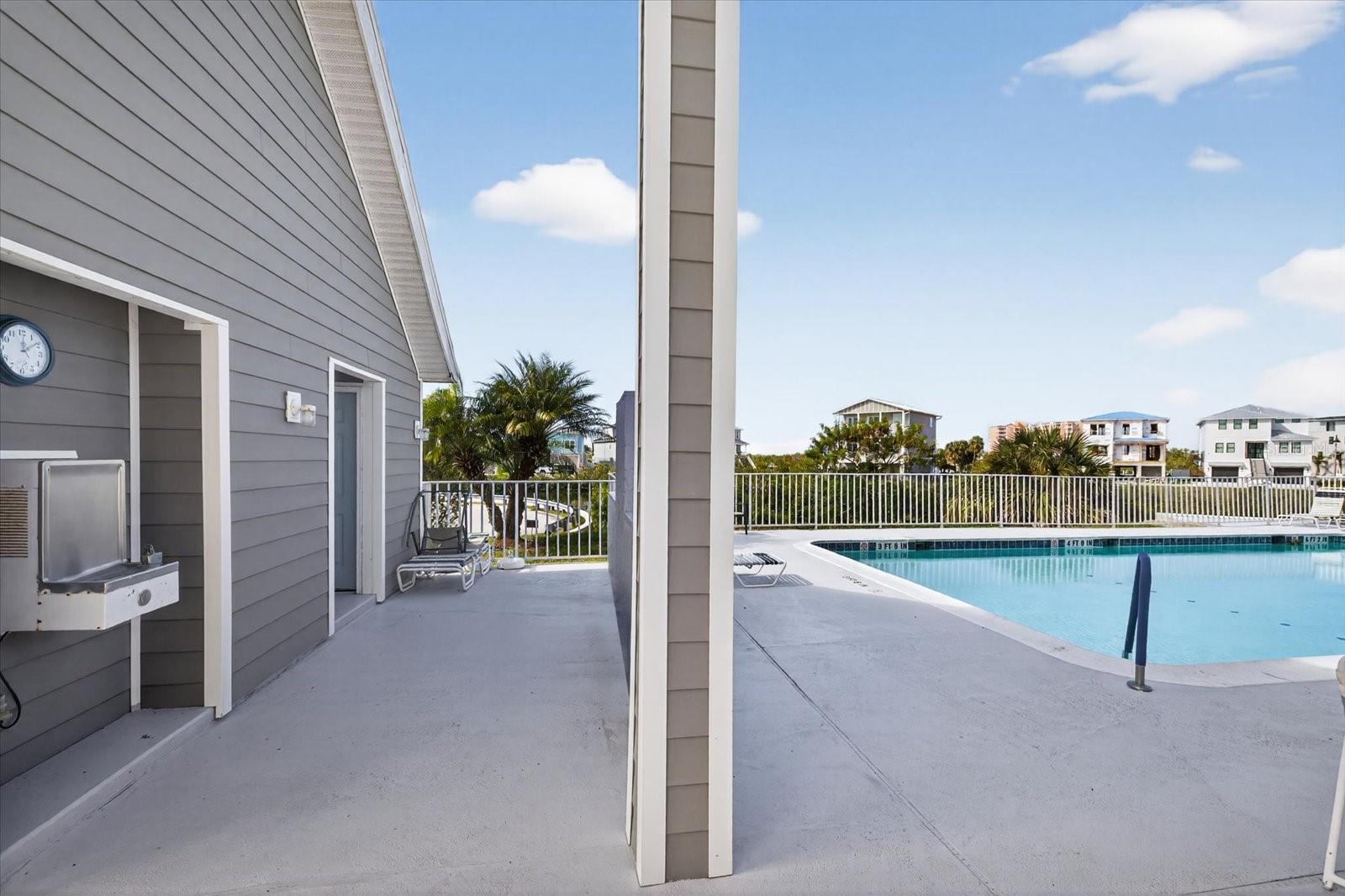 Image 44 of 54 For 5712 Biscayne Court 201