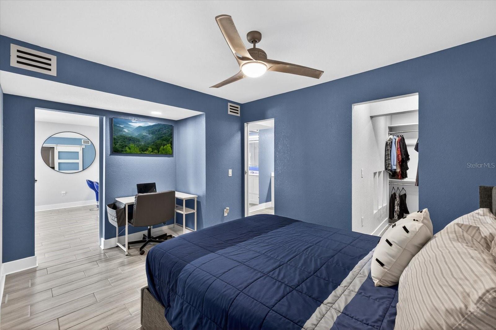 Image 8 of 54 For 5712 Biscayne Court 201