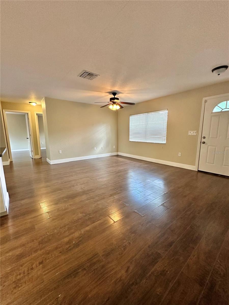 Image 6 of 32 For 7425 Mandrake Road