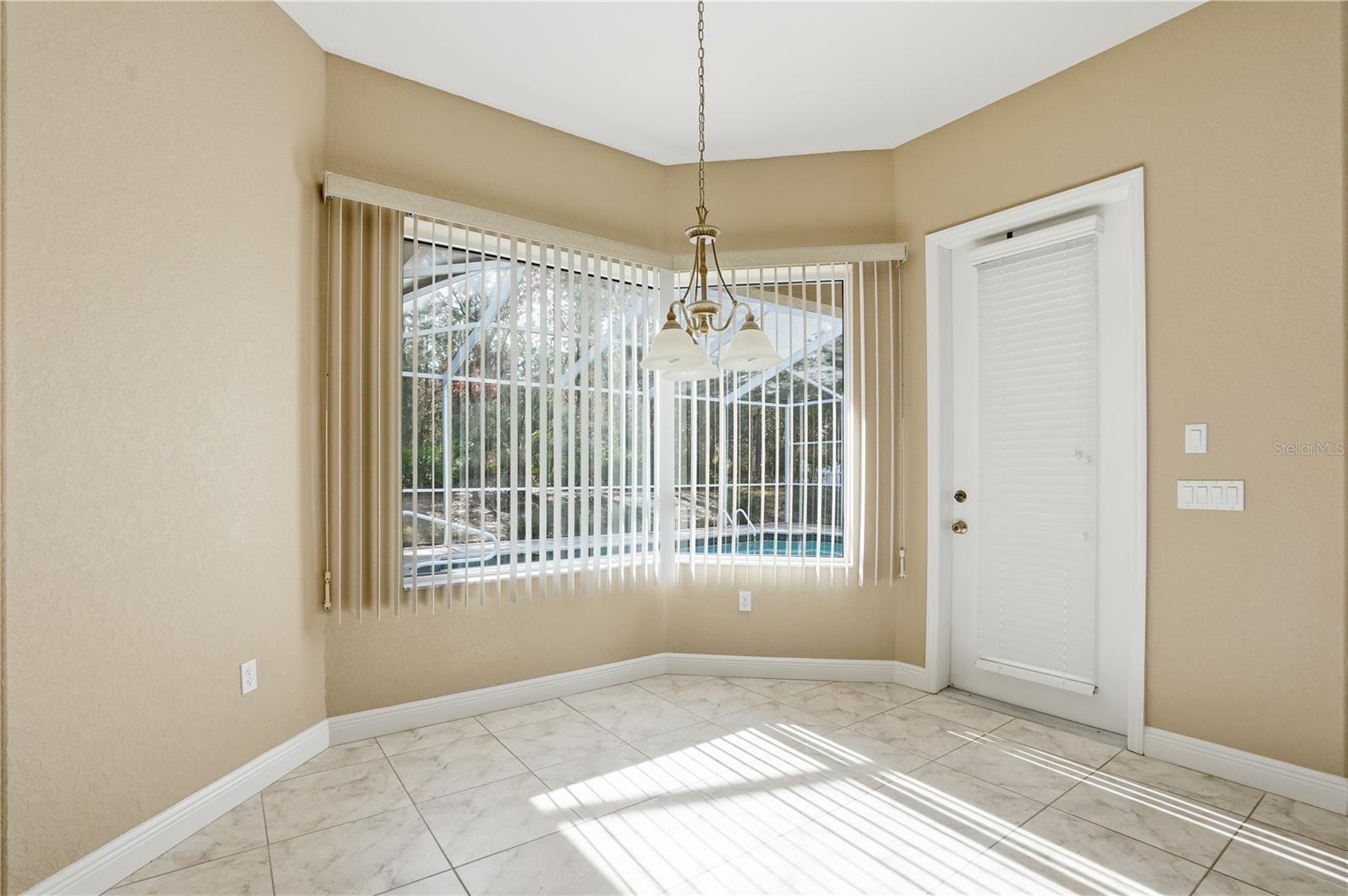 Image 19 of 51 For 87 Linder Drive