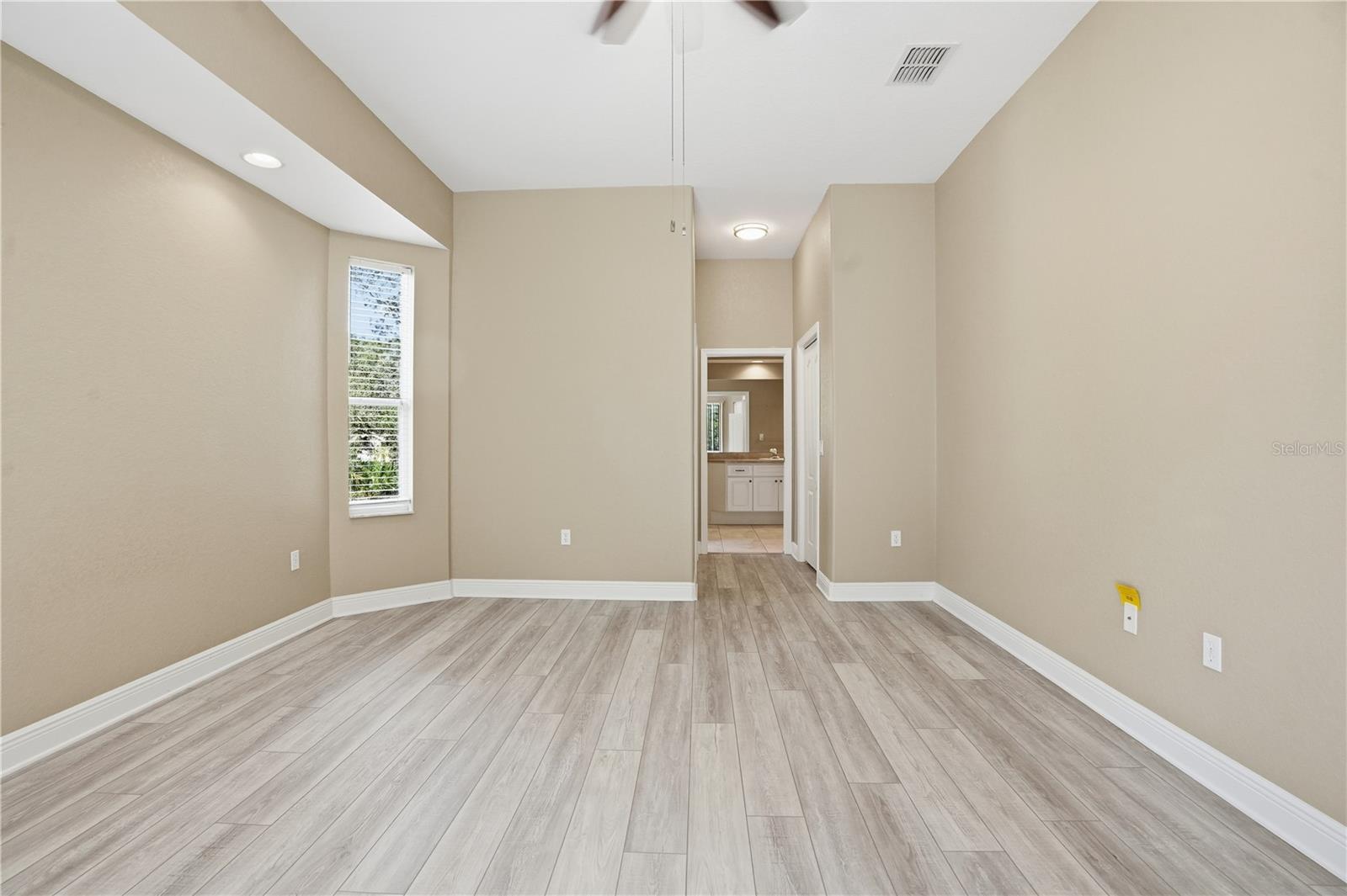 Image 25 of 51 For 87 Linder Drive