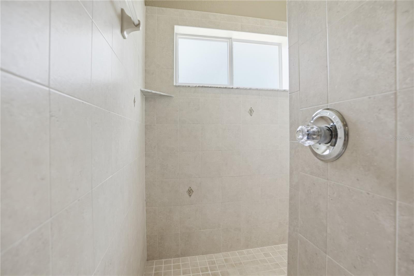 Image 30 of 51 For 87 Linder Drive