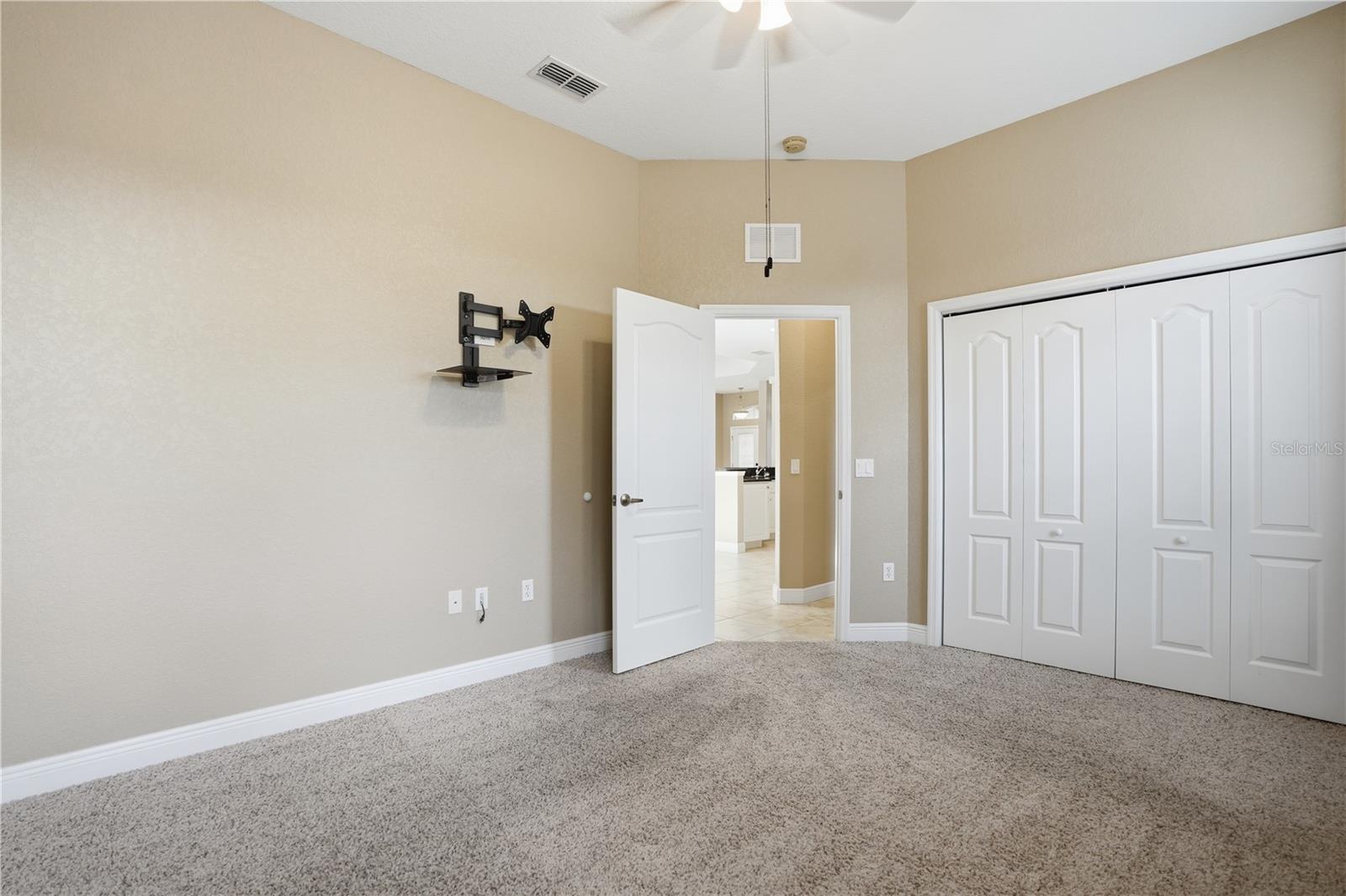 Image 33 of 51 For 87 Linder Drive