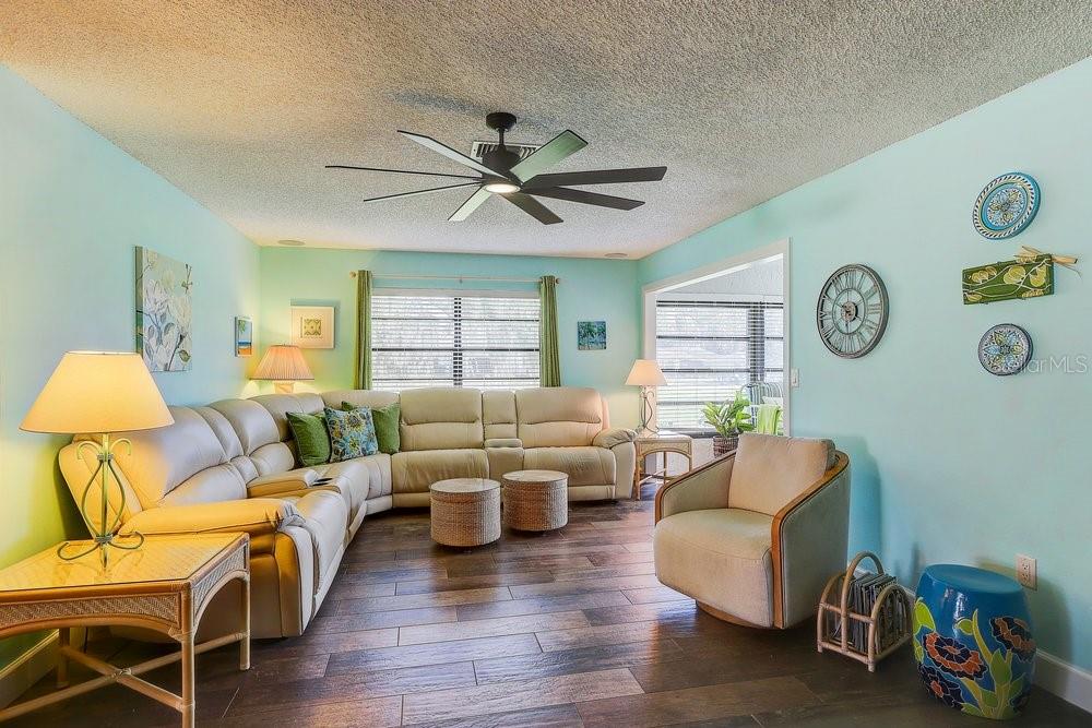 Image 20 of 54 For 3454 Niblick Court