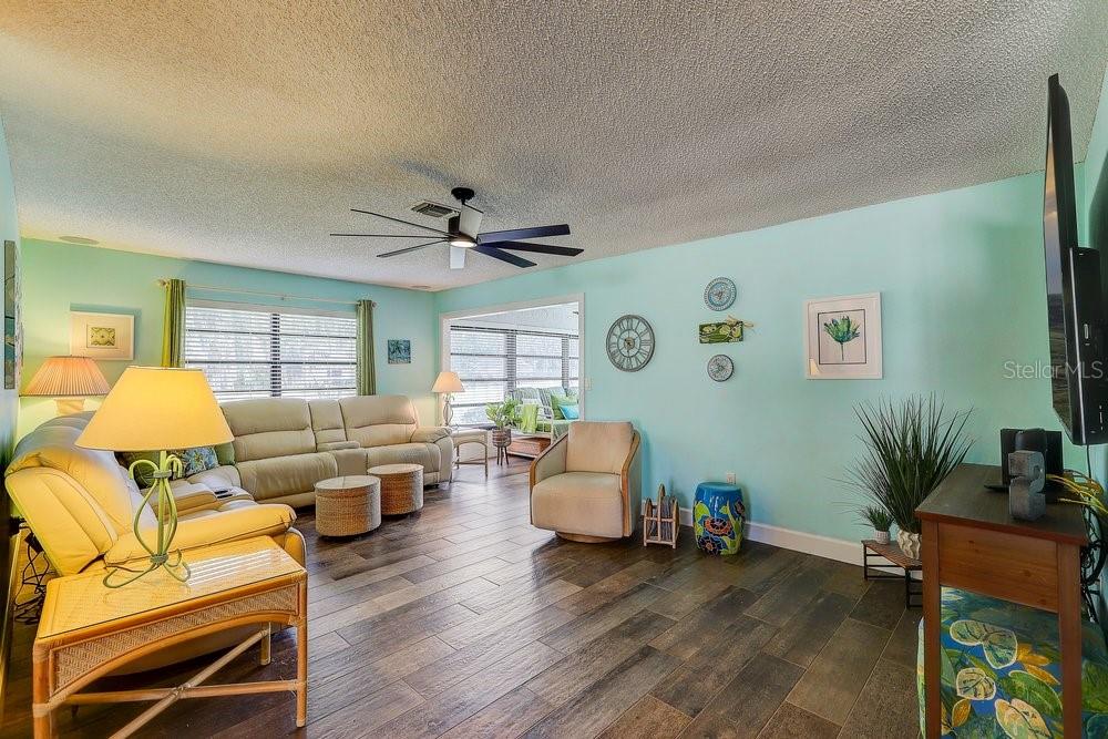 Image 21 of 54 For 3454 Niblick Court