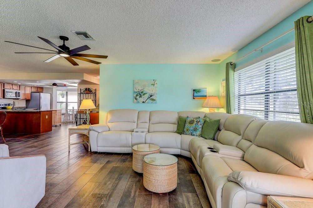 Image 23 of 54 For 3454 Niblick Court