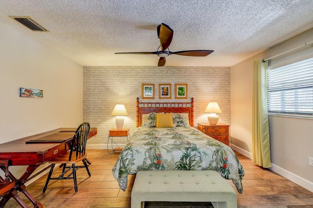 Image 27 of 54 For 3454 Niblick Court