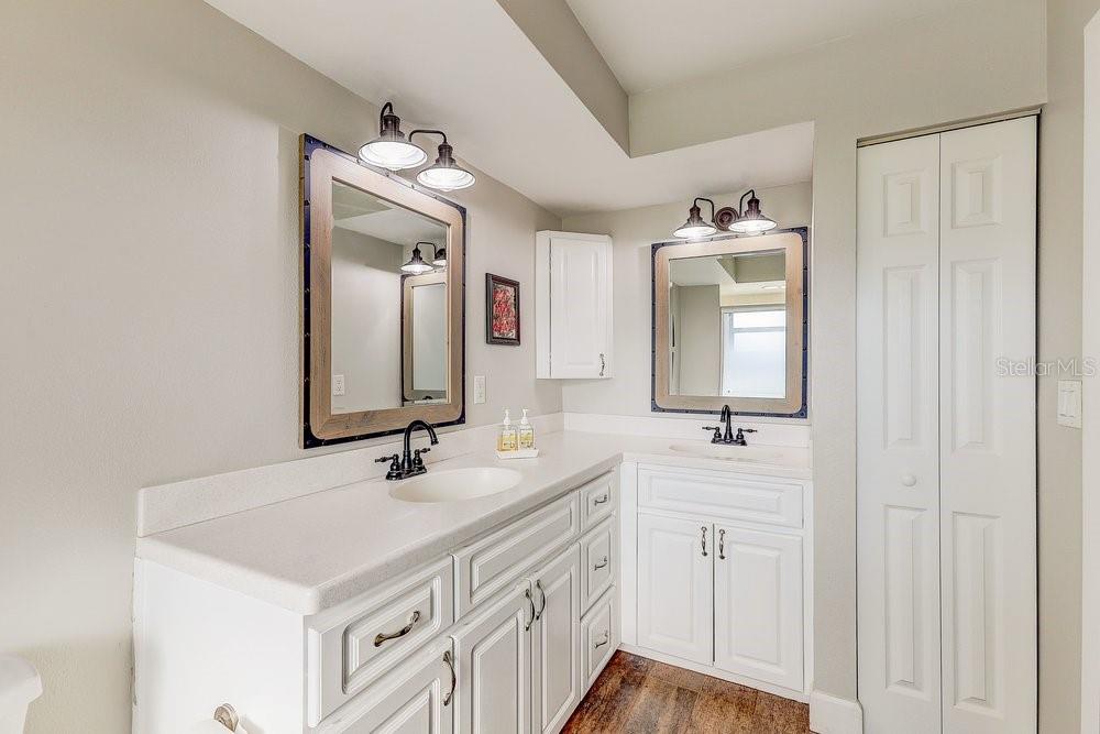 Image 28 of 54 For 3454 Niblick Court