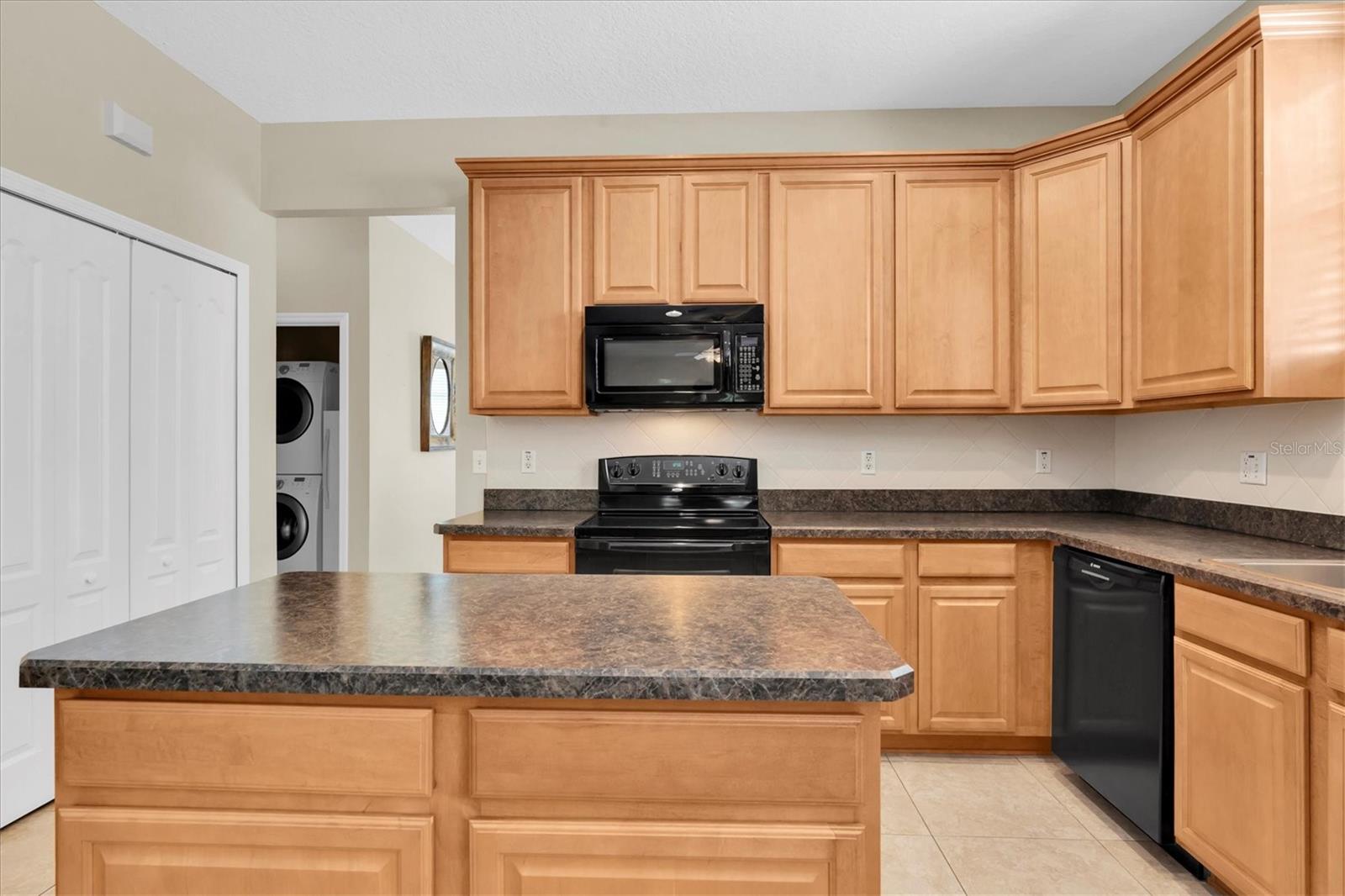 Image 12 of 52 For 12148 Colony Lakes Boulevard