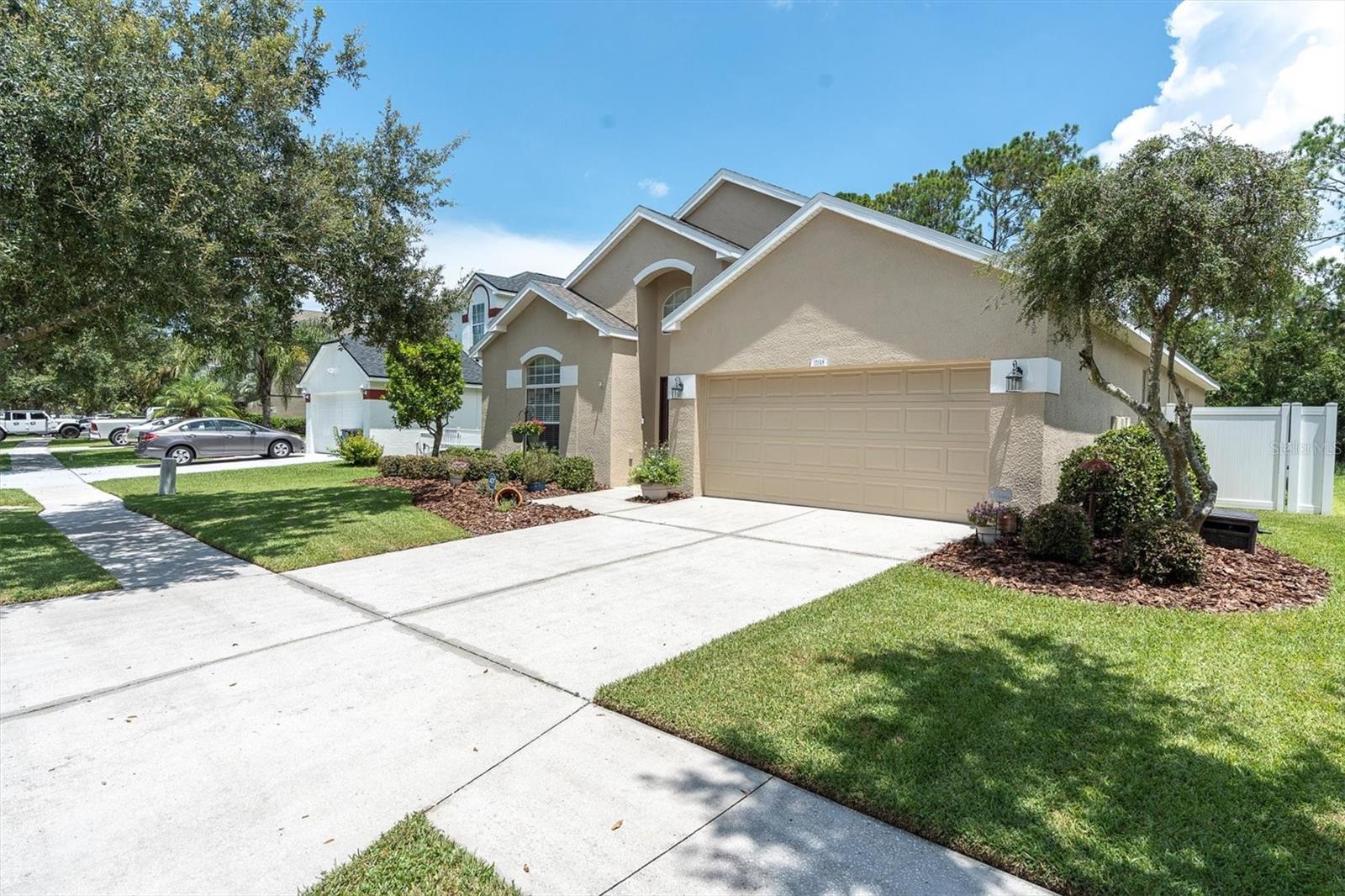 Image 4 of 52 For 12148 Colony Lakes Boulevard