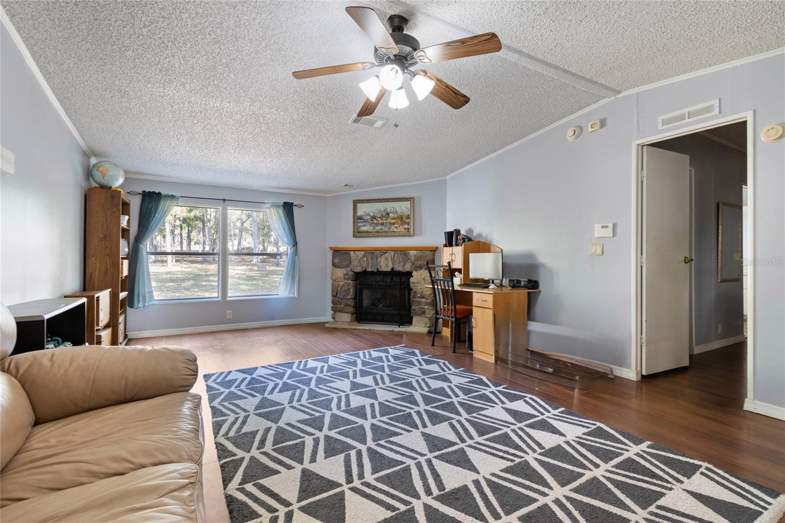 Image 8 of 23 For 15031 Bailey Hill Road