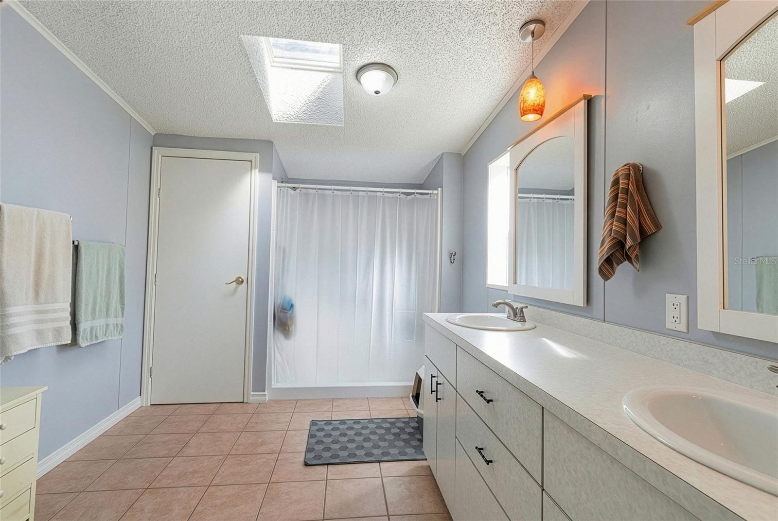 Image 9 of 23 For 15031 Bailey Hill Road