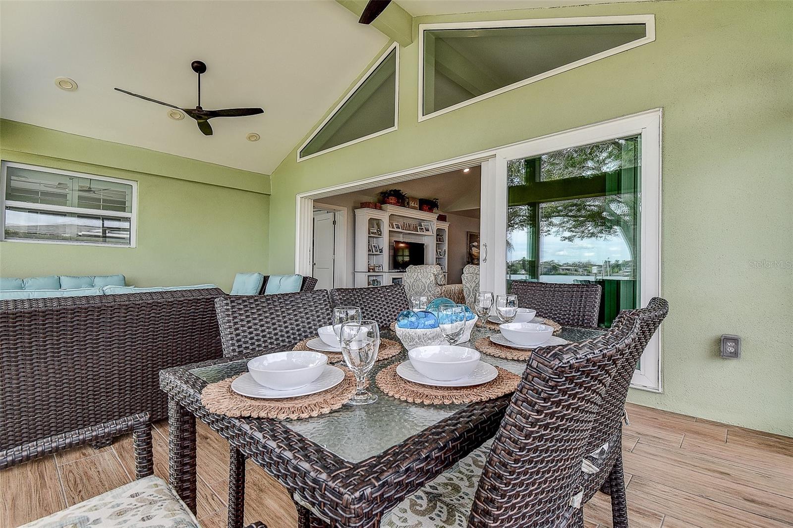 Image 27 of 45 For 718 Bayshore Drive