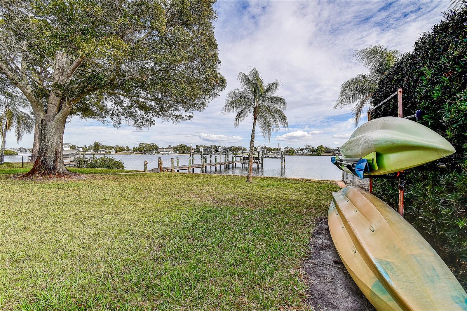 Image 38 of 45 For 718 Bayshore Drive