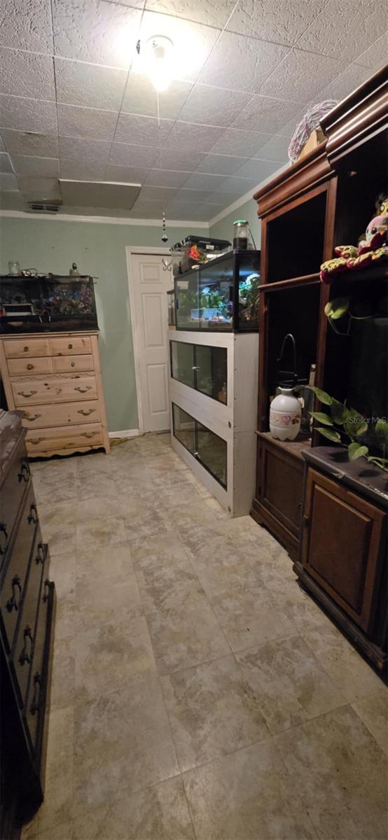 Image 13 of 16 For 1821 Knollwood Drive