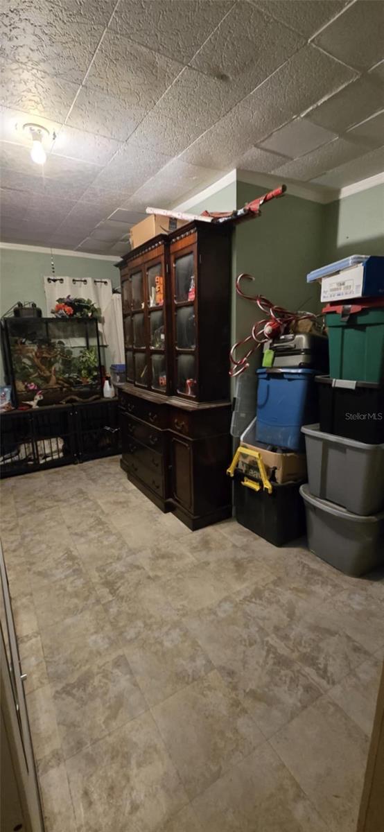 Image 14 of 16 For 1821 Knollwood Drive