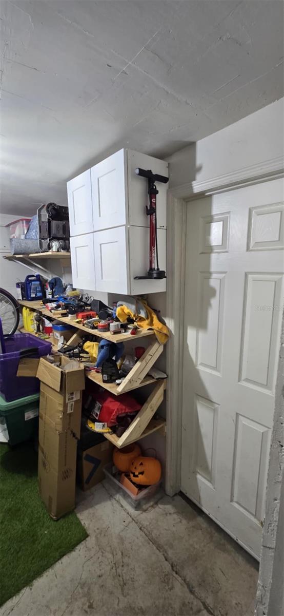 Image 16 of 16 For 1821 Knollwood Drive