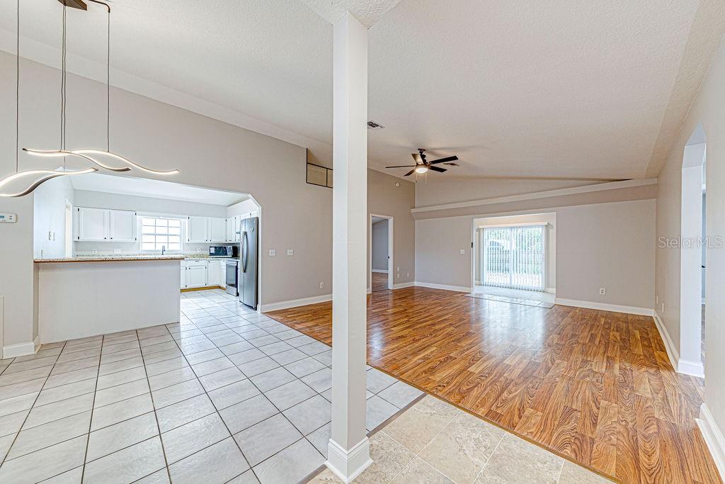 Image 2 of 25 For 40021 Parkinsonia Street