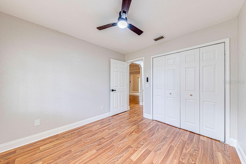 Image 20 of 25 For 40021 Parkinsonia Street