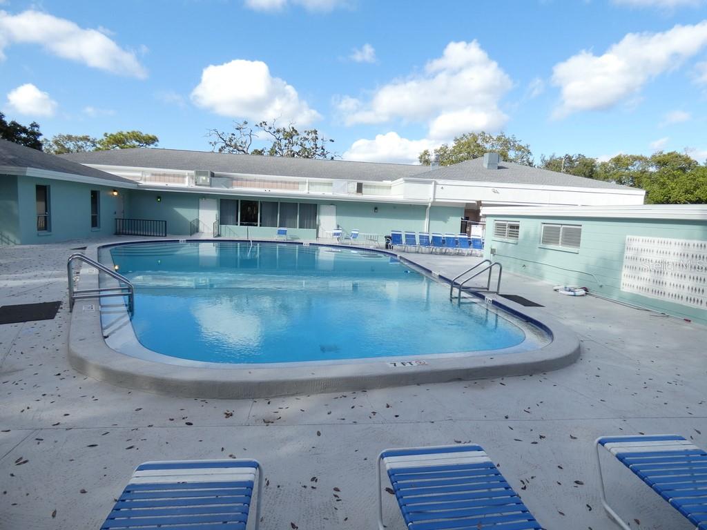 Listing photo id 1 for 2001 Greenbriar Boulevard 13