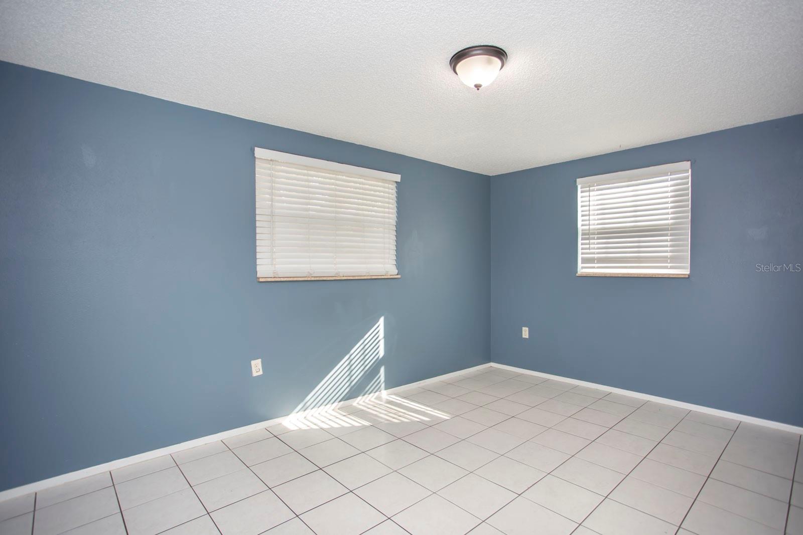 Image 10 of 23 For 4807 Fleetwood Street