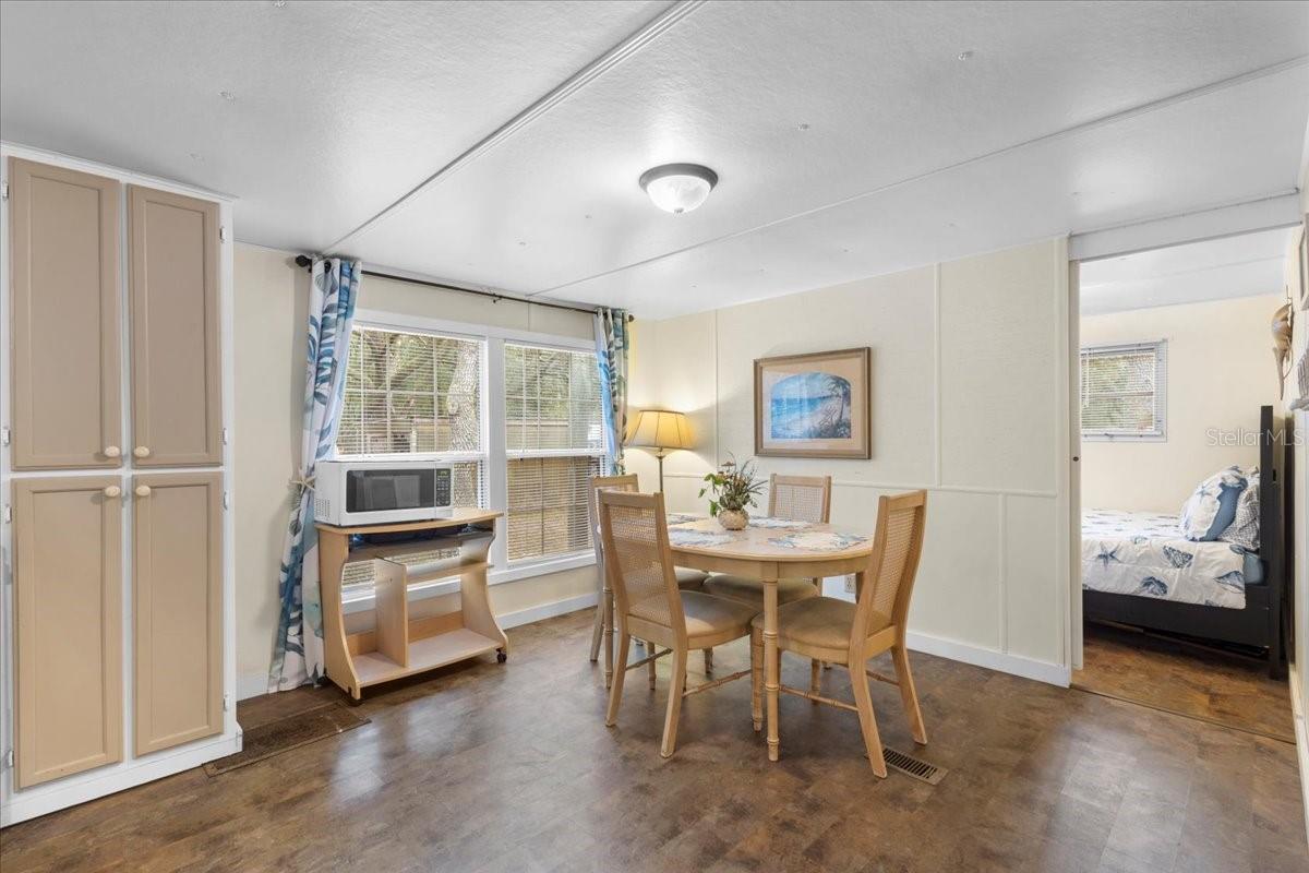 Image 10 of 31 For 455 441 Avenue