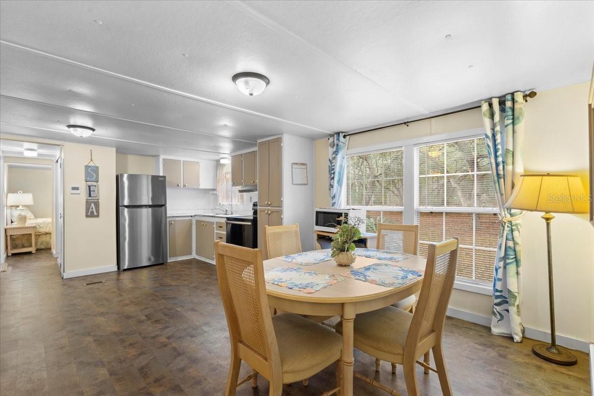 Image 11 of 31 For 455 441 Avenue