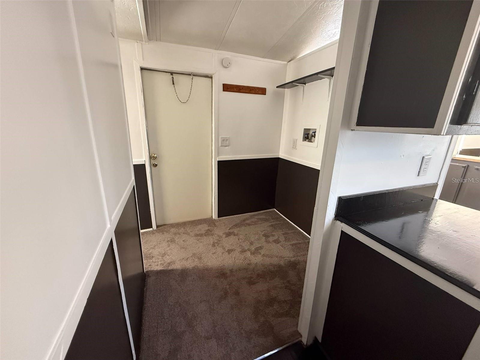 Image 10 of 19 For 9444 Loras Street