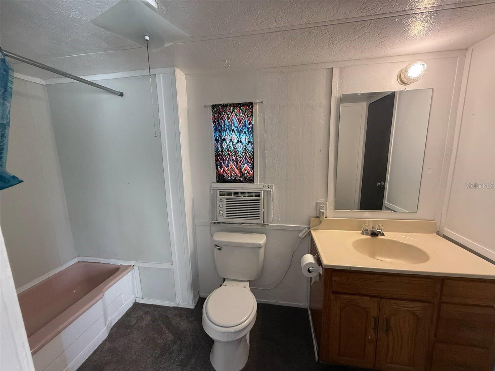 Image 14 of 19 For 9444 Loras Street