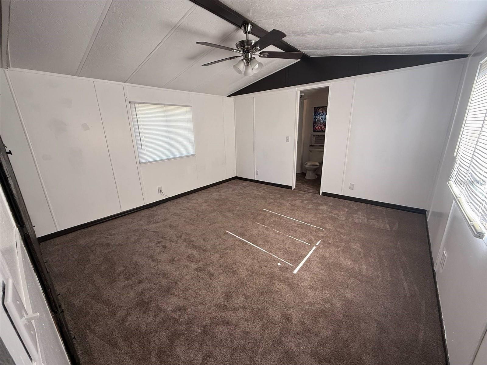 Image 16 of 19 For 9444 Loras Street