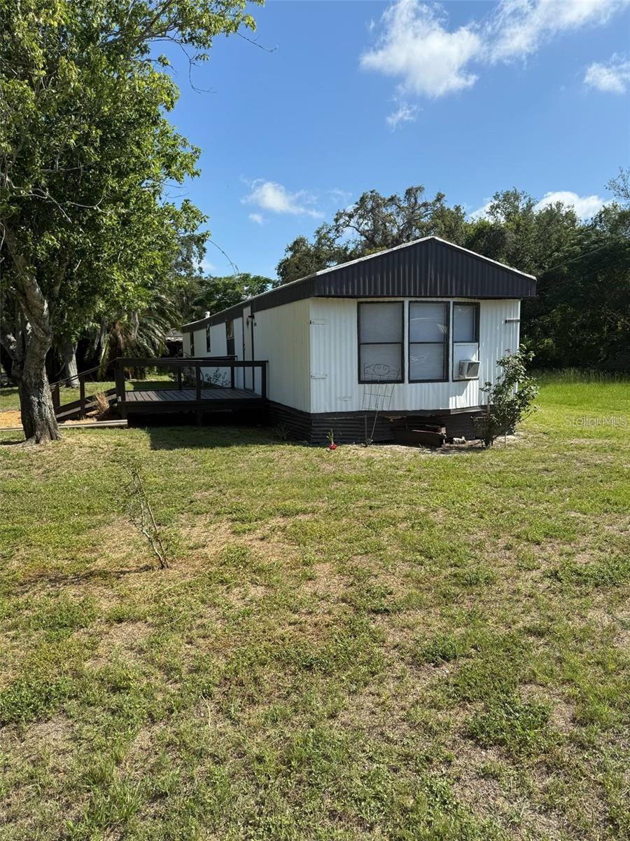 Image 3 of 19 For 9444 Loras Street