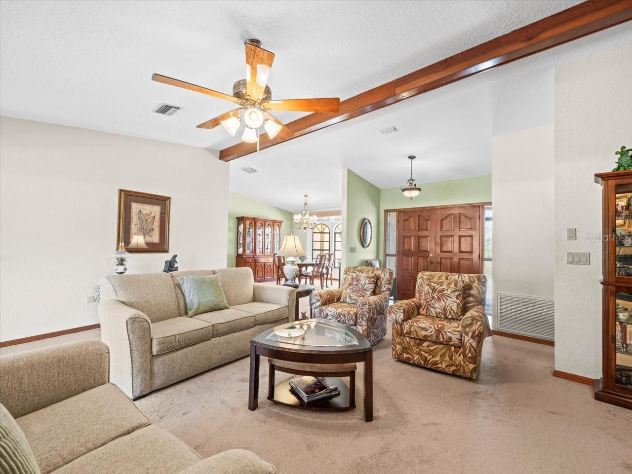 Listing photo id 13 for 9630 Southern Belle Drive