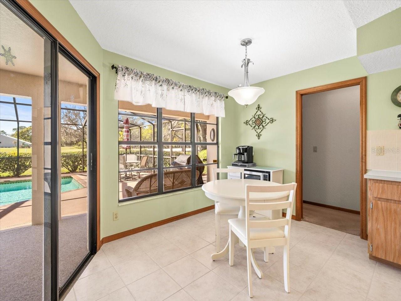 Listing photo id 24 for 9630 Southern Belle Drive